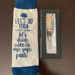 Yoga Wine Bottle Cover & Owl Wine Stopper